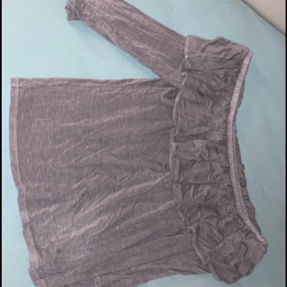 American Eagle off the shoulder